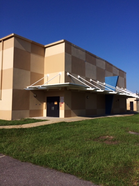 Commercial building exterior painting